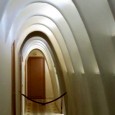 Par Aida Setbel – Un peu d’histoire Antoni Gaudi, aujourd’hui reconnu comme un génie de l’architecture, connut ses débuts dans l’atelier de son père, chaudronnier de famille, où il fit […]